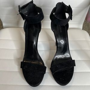 Black Heel